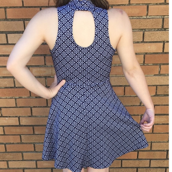 Gloss Dress - Picture 4 of 4